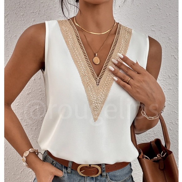 White Casual Top V-Neck Embroidered Details - Picture 1 of 7